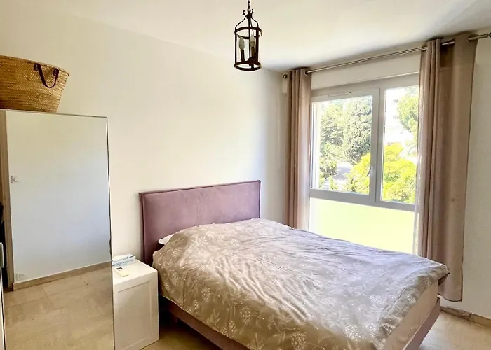 Charming Flat Close To 公寓 戛纳